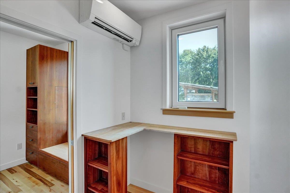 868 Falls Road Shelburne, VT 05482 - Photo 30 of 41