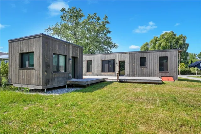 $650,000 | 868 Falls Road, Shelburne, VT 05482