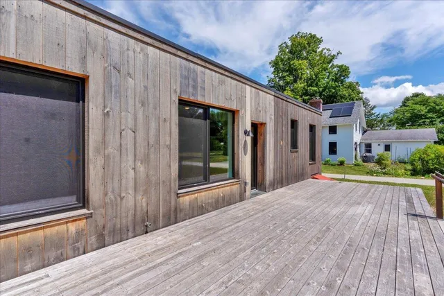 $650,000 | 868 Falls Road, Shelburne, VT 05482