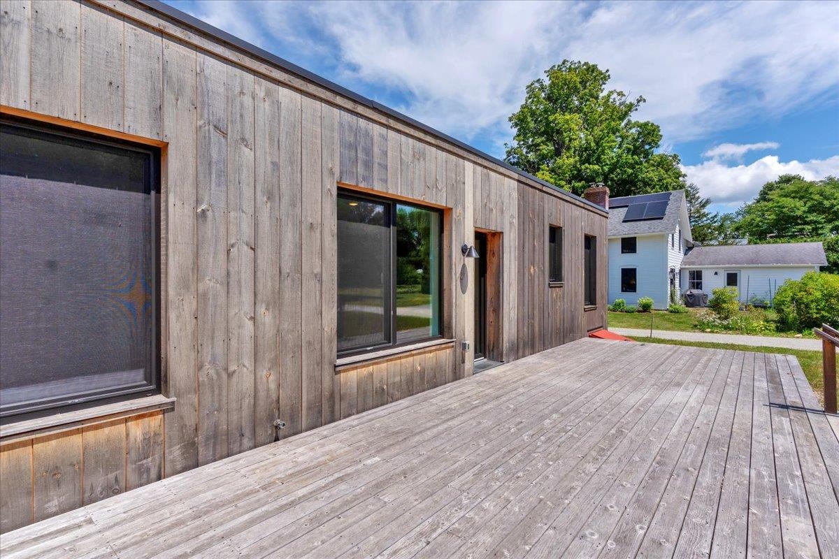 868 Falls Road Shelburne, VT 05482 - Photo 37 of 41