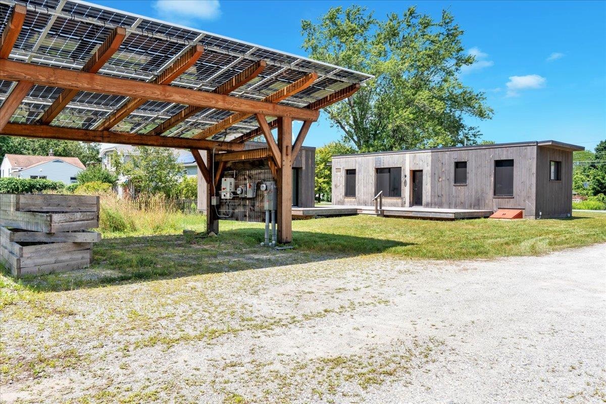 868 Falls Road Shelburne, VT 05482 - Photo 6 of 41