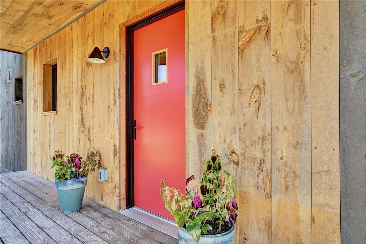 868 Falls Road Shelburne, VT 05482 - Photo 7 of 41