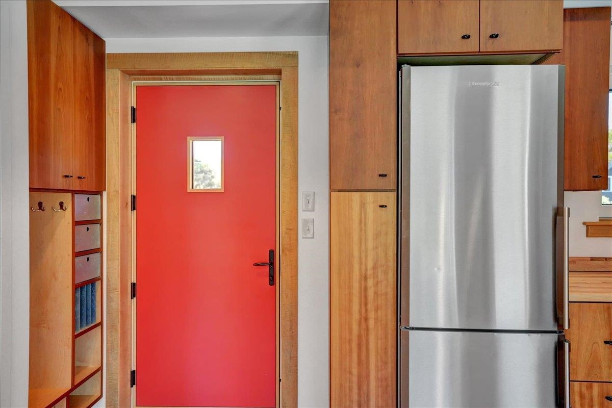 868 Falls Road Shelburne, VT 05482 - Photo 10 of 41