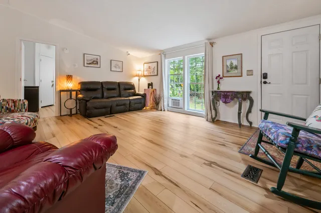 $231,875 | 352 Highway 302, Bartlett, NH 03838