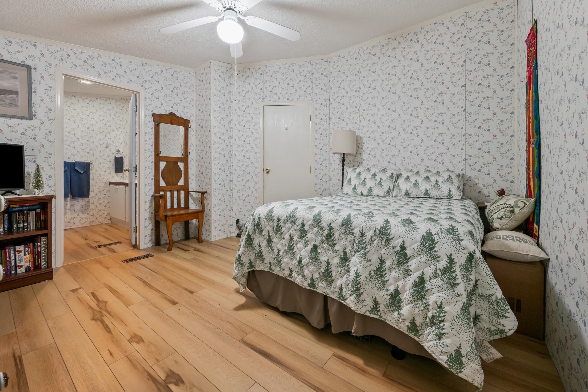 352 Highway 302 Bartlett, NH 03838 - Photo 16 of 26