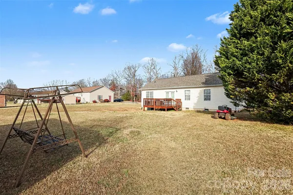 $299,000 | 105 3rd Avenue Northwest, Hildebran, NC 28637
