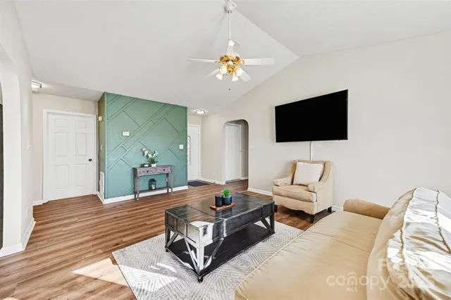 $305,000 | 105 3rd Avenue Northwest, Hildebran, NC 28637