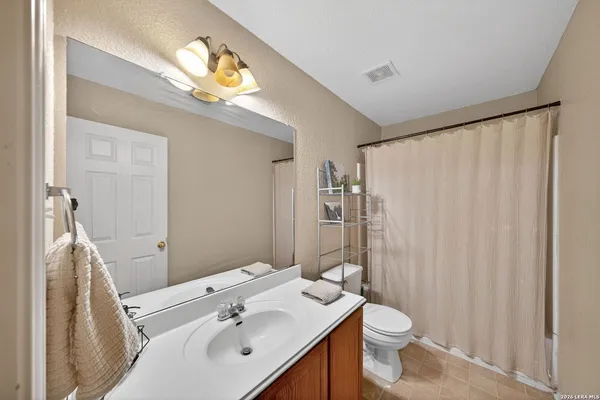$275,000 | 5001 Whisper Cove, Schertz, TX 78108