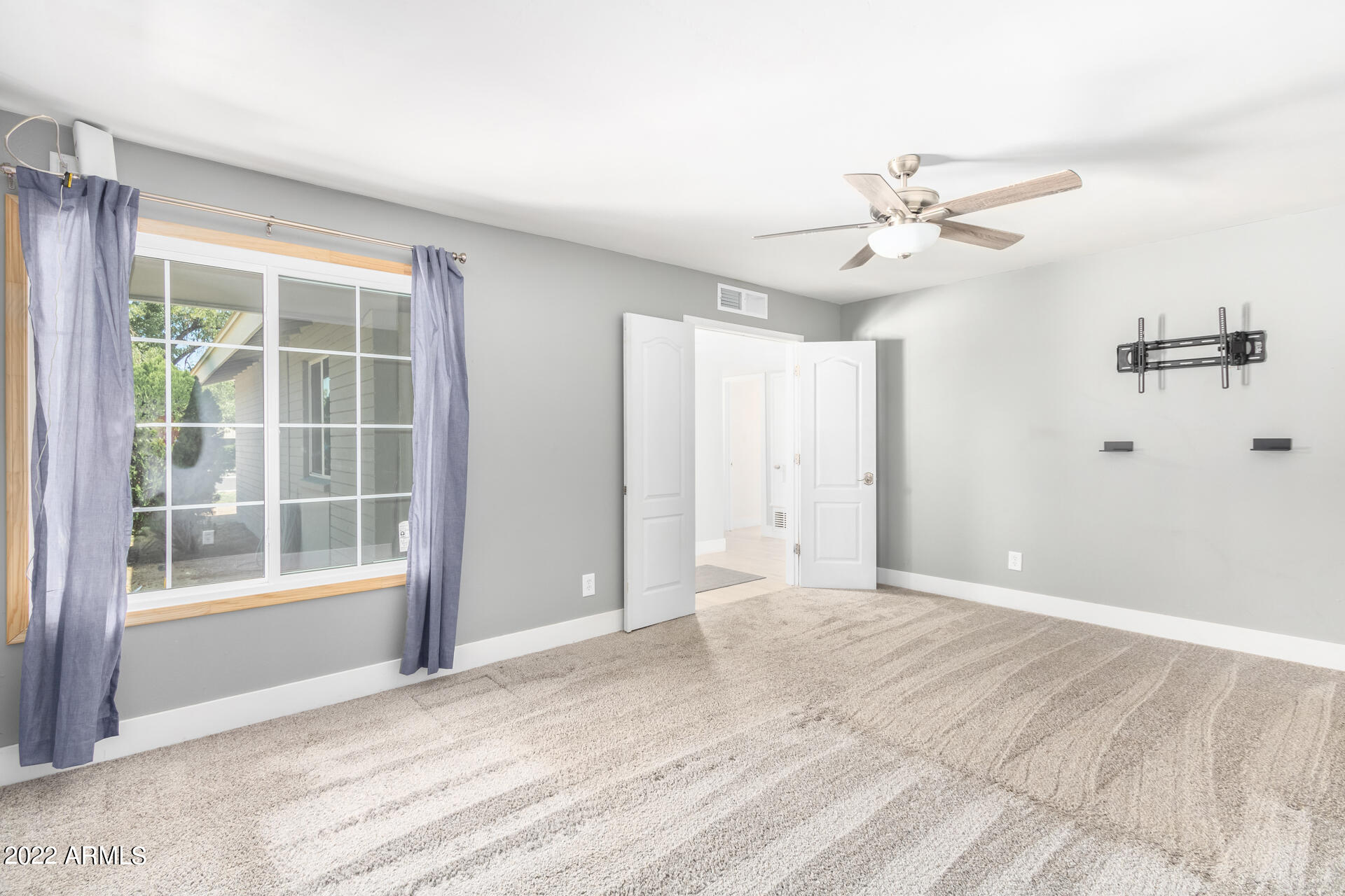 3201 West Hearn Road Phoenix, AZ 85053 - Photo 7 of 25 08-Hearn