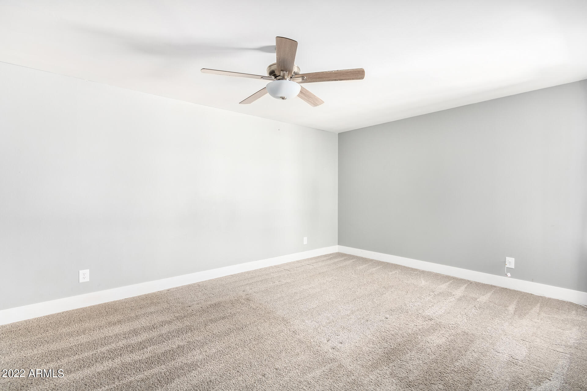 3201 West Hearn Road Phoenix, AZ 85053 - Photo 8 of 25 07-Hearn
