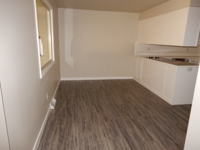 4706 North St Charles Road Spokane Valley, WA 99216 - Photo 4 of 16 Gallery Image 4