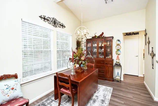 $2,000 | 7 Braemar Forest Street, The Woodlands, TX 77381