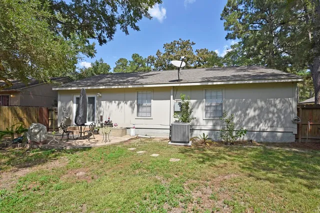 $2,000 | 7 Braemar Forest Street, The Woodlands, TX 77381