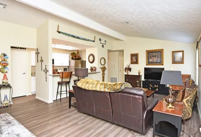 $2,000 | 7 Braemar Forest Street, The Woodlands, TX 77381