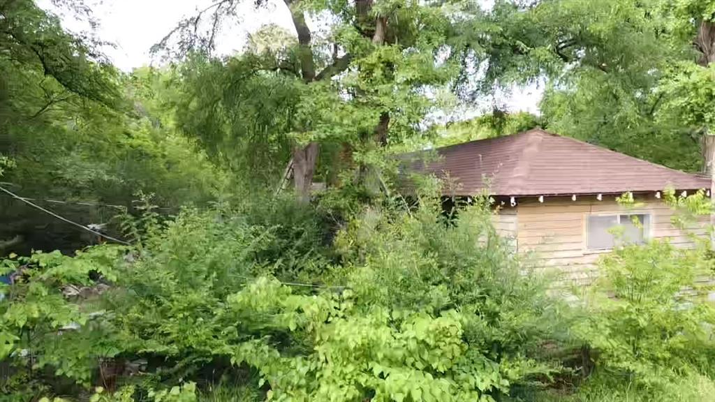 151-161 Aspen Road Shady Shores, TX 76208 - Photo 26 of 28 Condemned structure