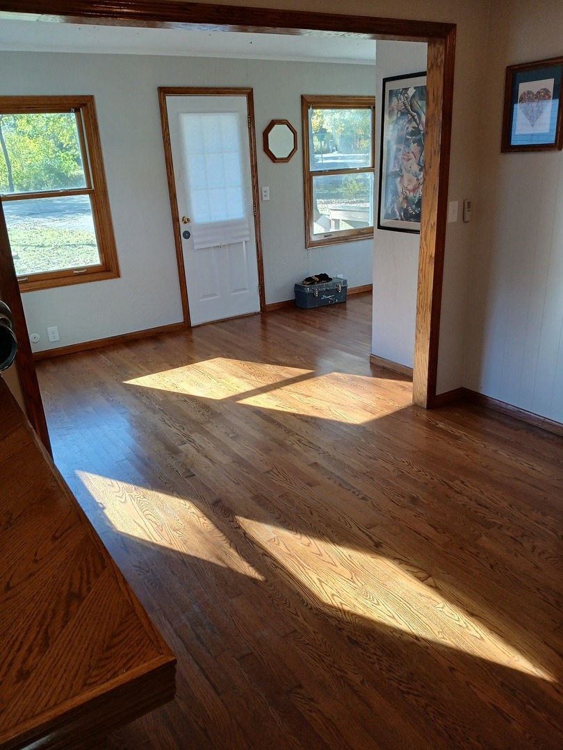 112 Hazel Court Island Lake, IL 60042 - Photo 5 of 18