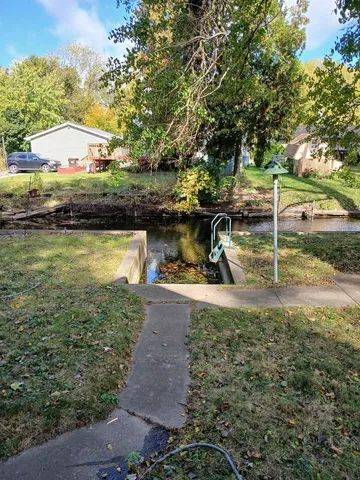 $1,700 | 112 Hazel Court, Island Lake, IL 60042