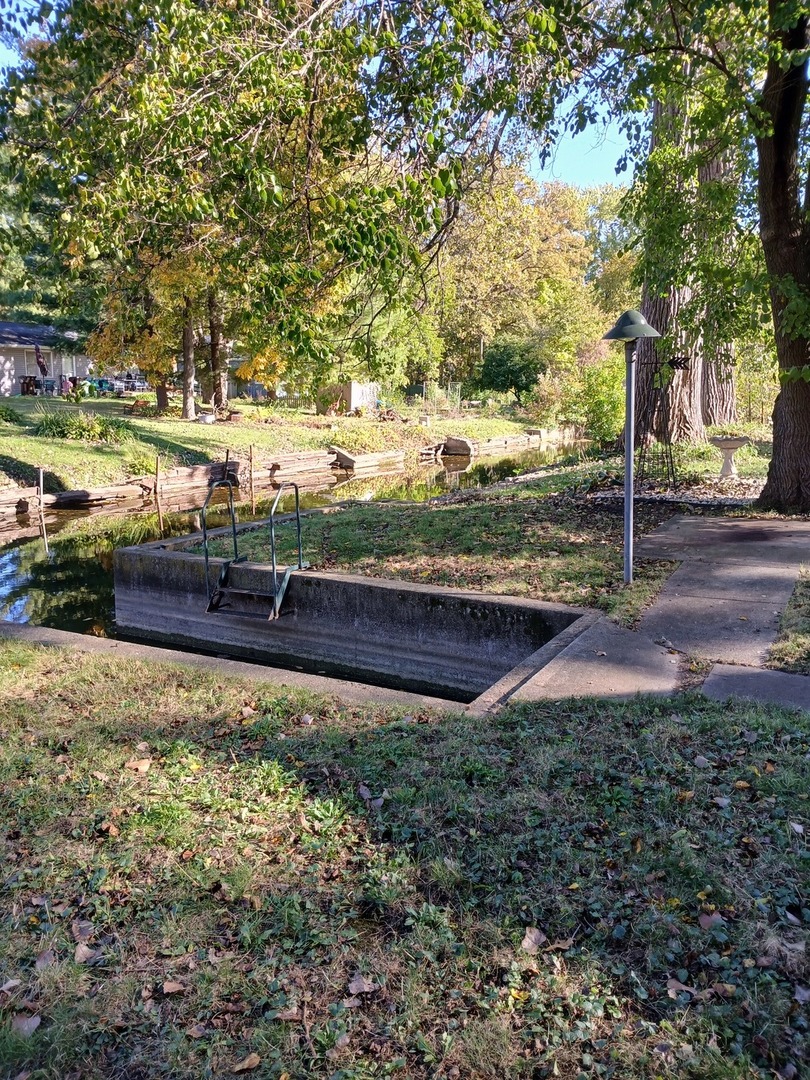 112 Hazel Court Island Lake, IL 60042 - Photo 7 of 18