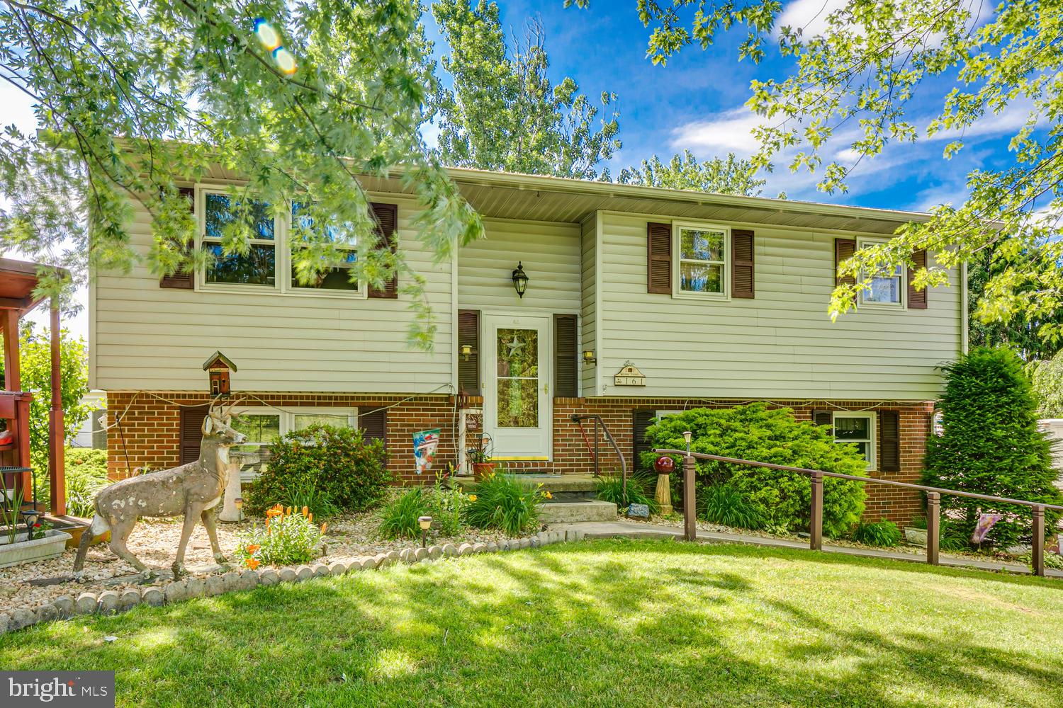 161 Schoolhouse Road Palmyra, PA 17078 - Photo 2 of 31 Gallery Image 2
