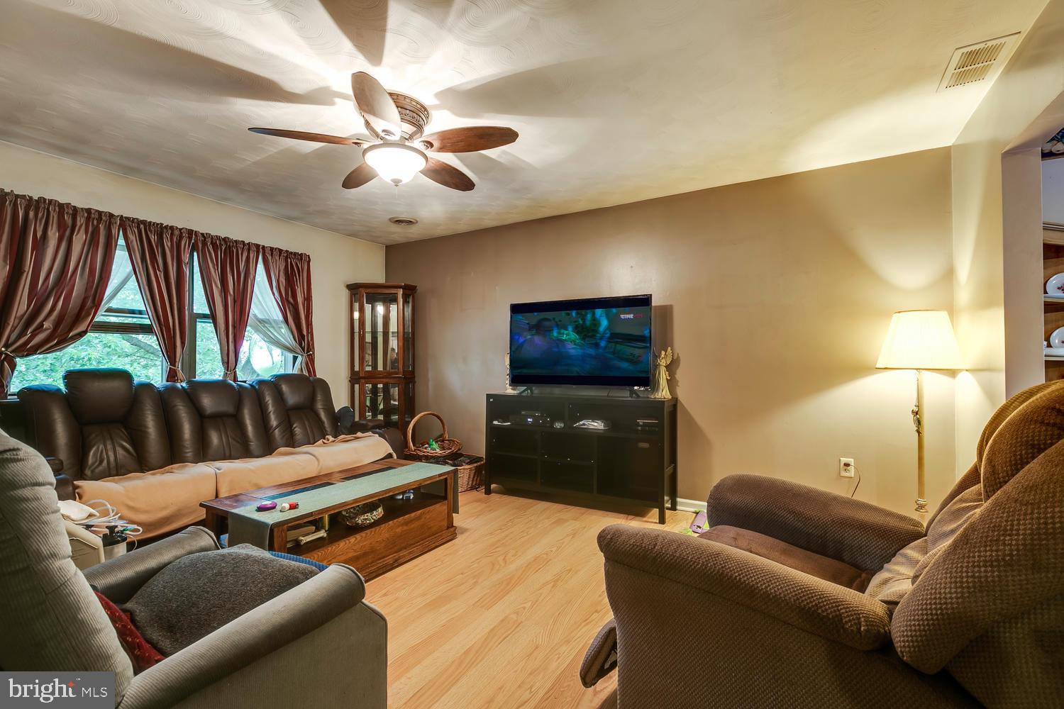161 Schoolhouse Road Palmyra, PA 17078 - Photo 6 of 31 Gallery Image 6