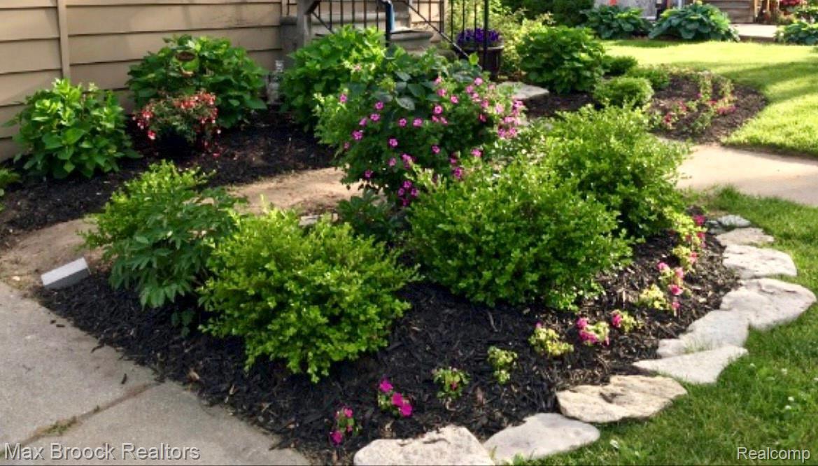 2173 Rosemont Road Berkley, MI 48072 - Photo 23 of 27 92991DB0-86DA-4ACF-BDBD-831EA527E040.jpeg