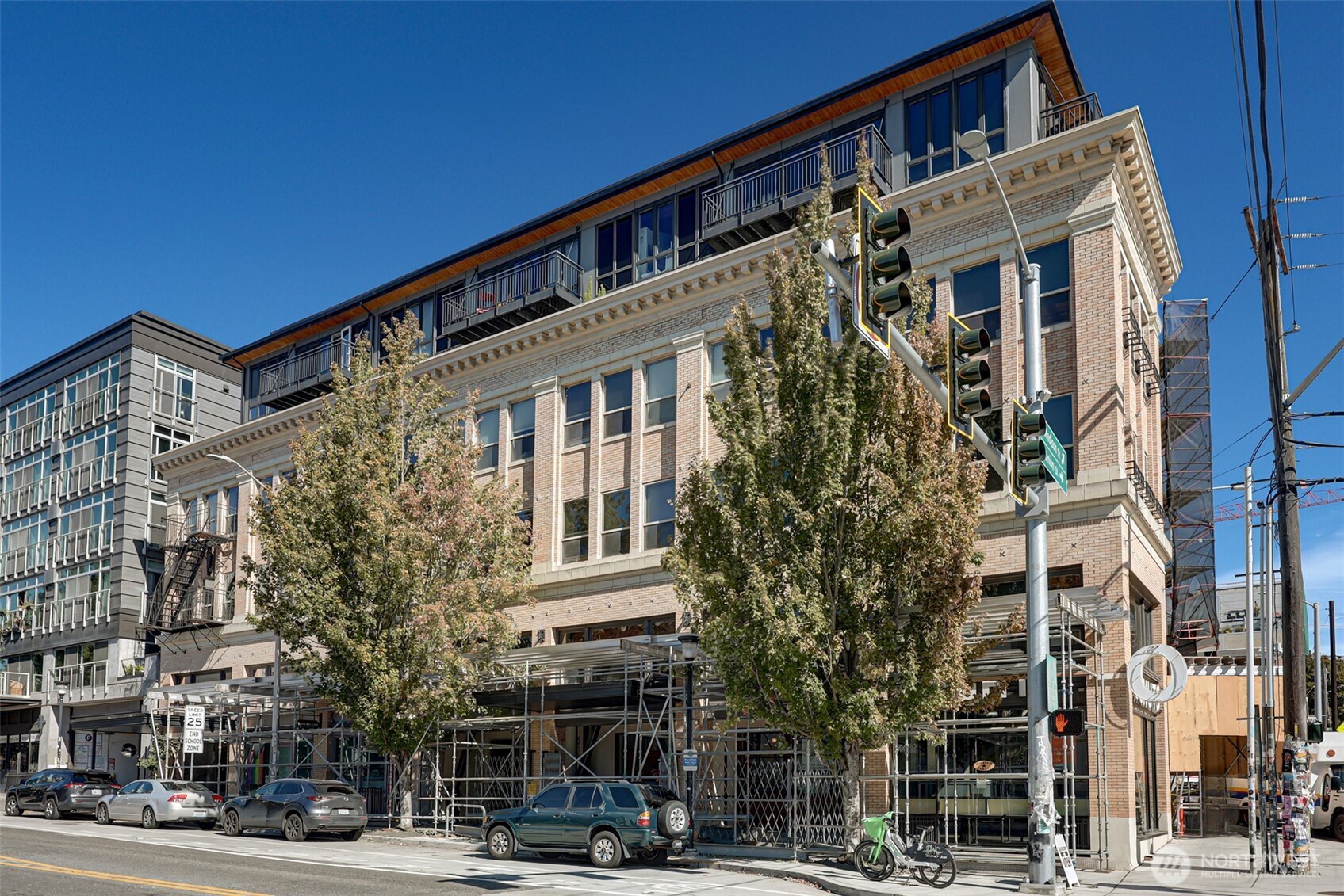 1408 12th Avenue, Unit 406 Seattle, WA 98122 - Photo 25 of 26