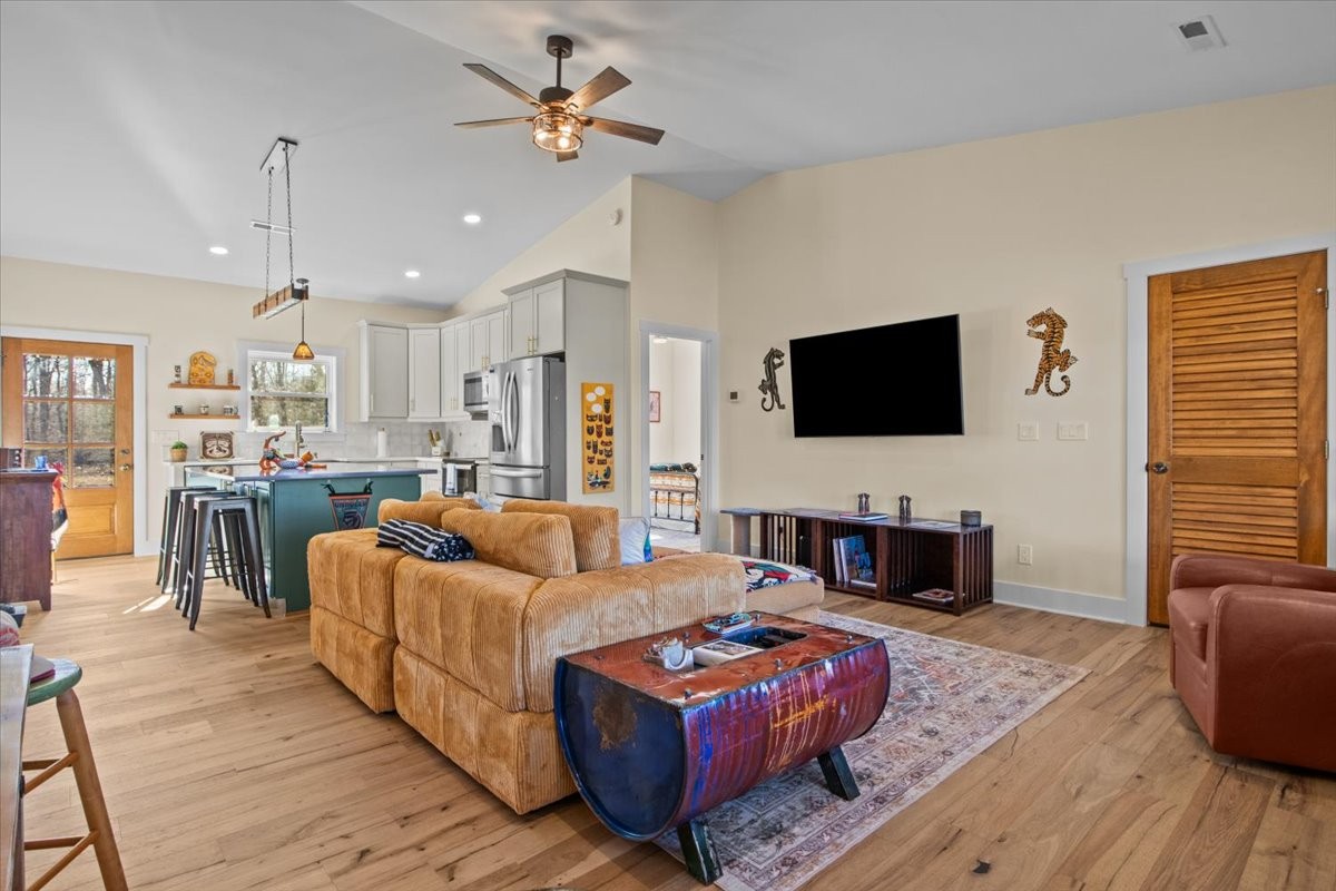 119 Howard Road White Bluff, TN 37187 - Photo 2 of 36