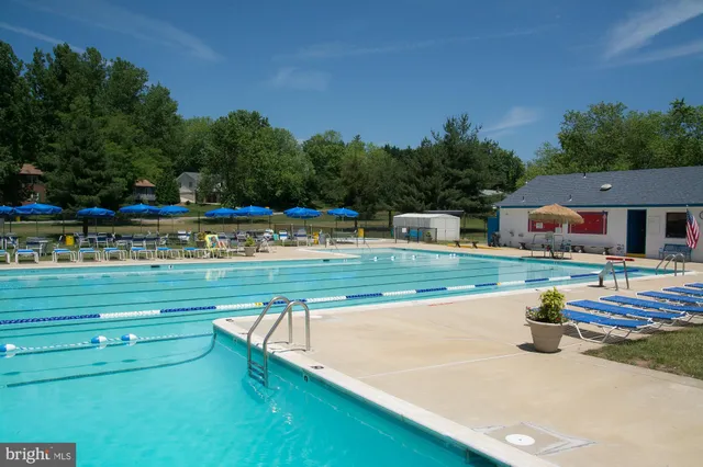 a view of a house with a big yard