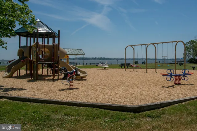 a view of a house with a big yard