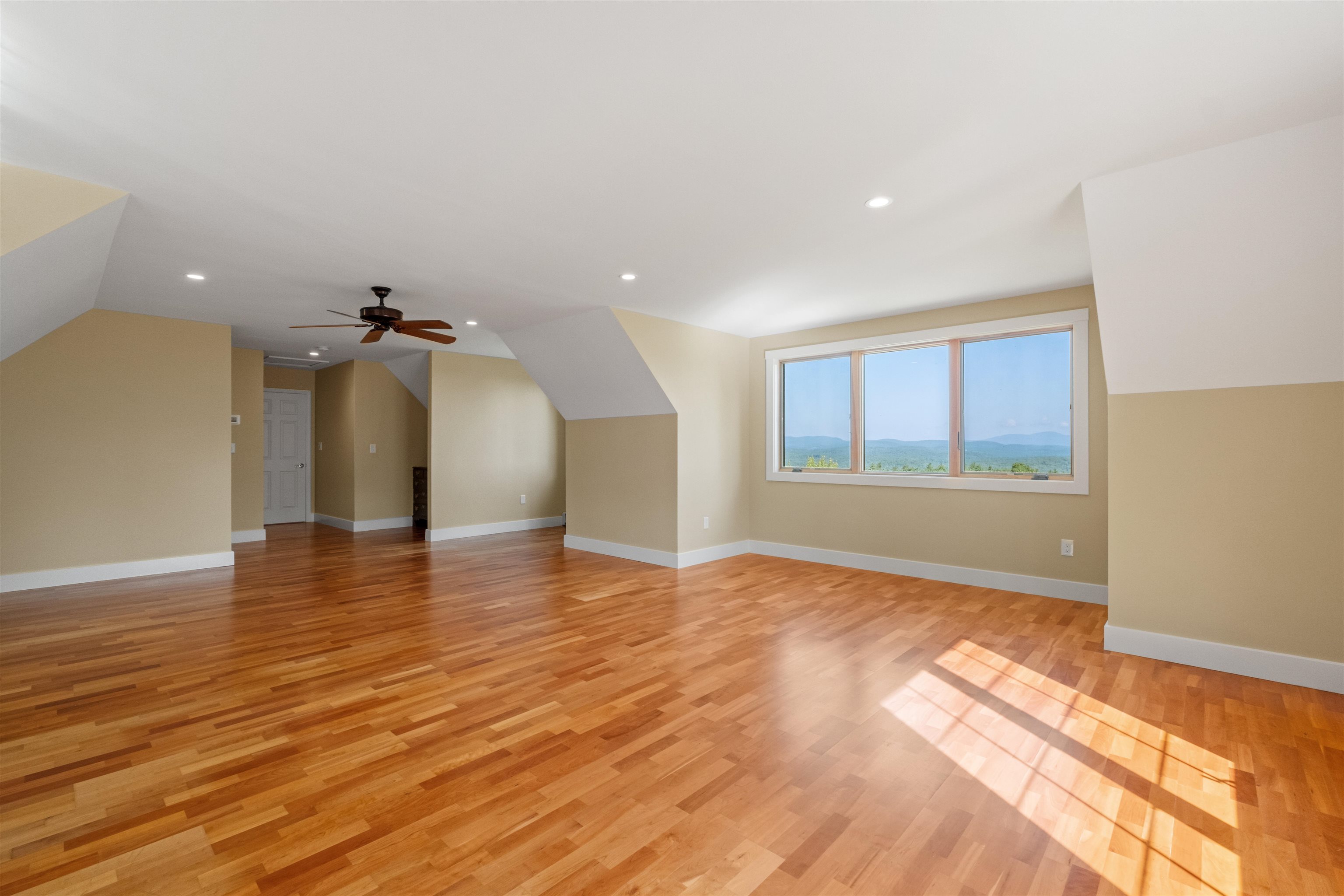 212 College Hill Road Hopkinton, NH 03229 - Photo 15 of 31 Gallery Image 15