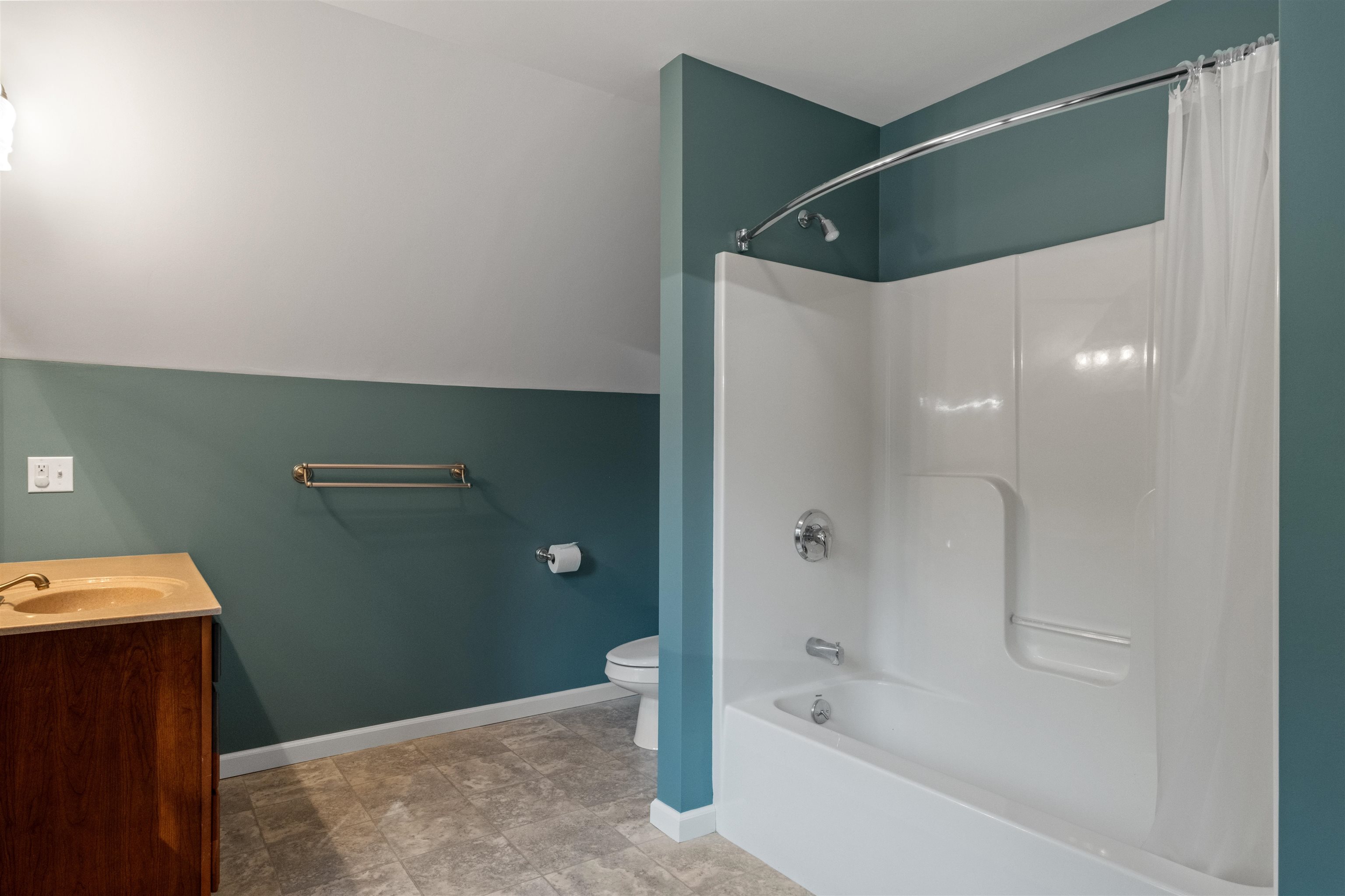 212 College Hill Road Hopkinton, NH 03229 - Photo 16 of 31 Gallery Image 16