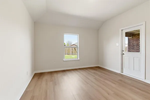 $299,990 | 127 Bluebonnet Drive, Sanger, TX 76266