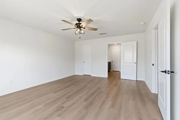 $299,990 | 127 Bluebonnet Drive, Sanger, TX 76266