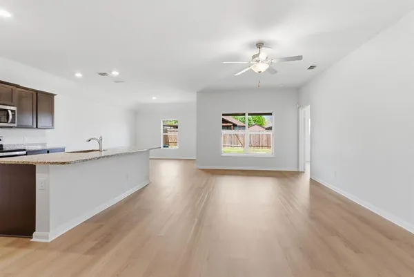 $299,990 | 127 Bluebonnet Drive, Sanger, TX 76266