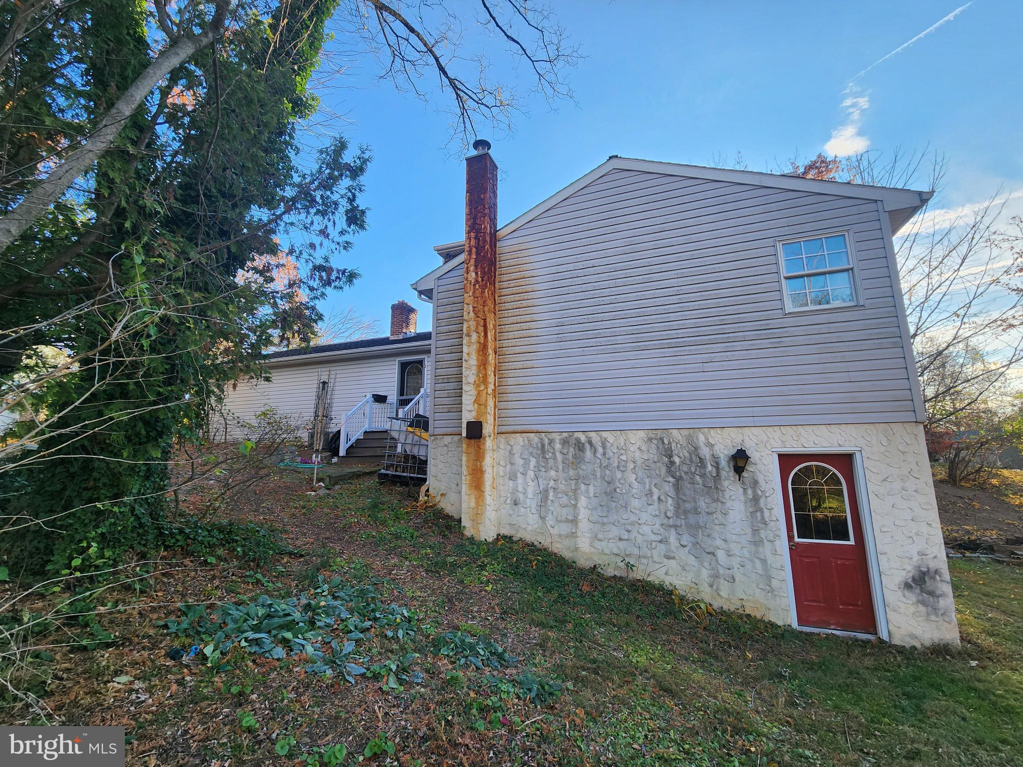 68 Daffodil Drive Manheim, PA 17545 - Photo 5 of 45 a view of a house with a yard