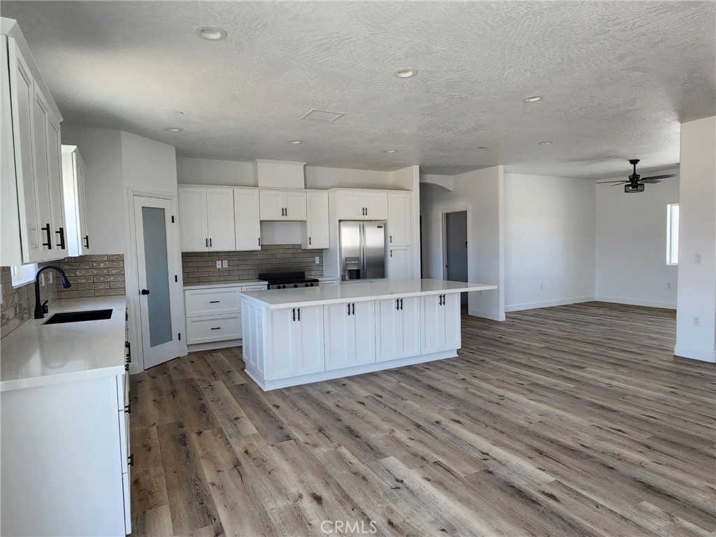 21053 Huasna Road Apple Valley, CA 92307 - Photo 4 of 19 Kitchen and Dining Open Social Space