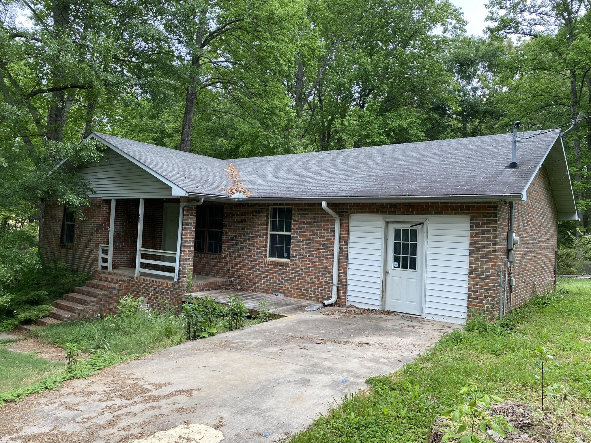 2511 Morris Ferry Bridge Road Winchester, TN 37398 - Photo 1 of 8 Gallery Image 1