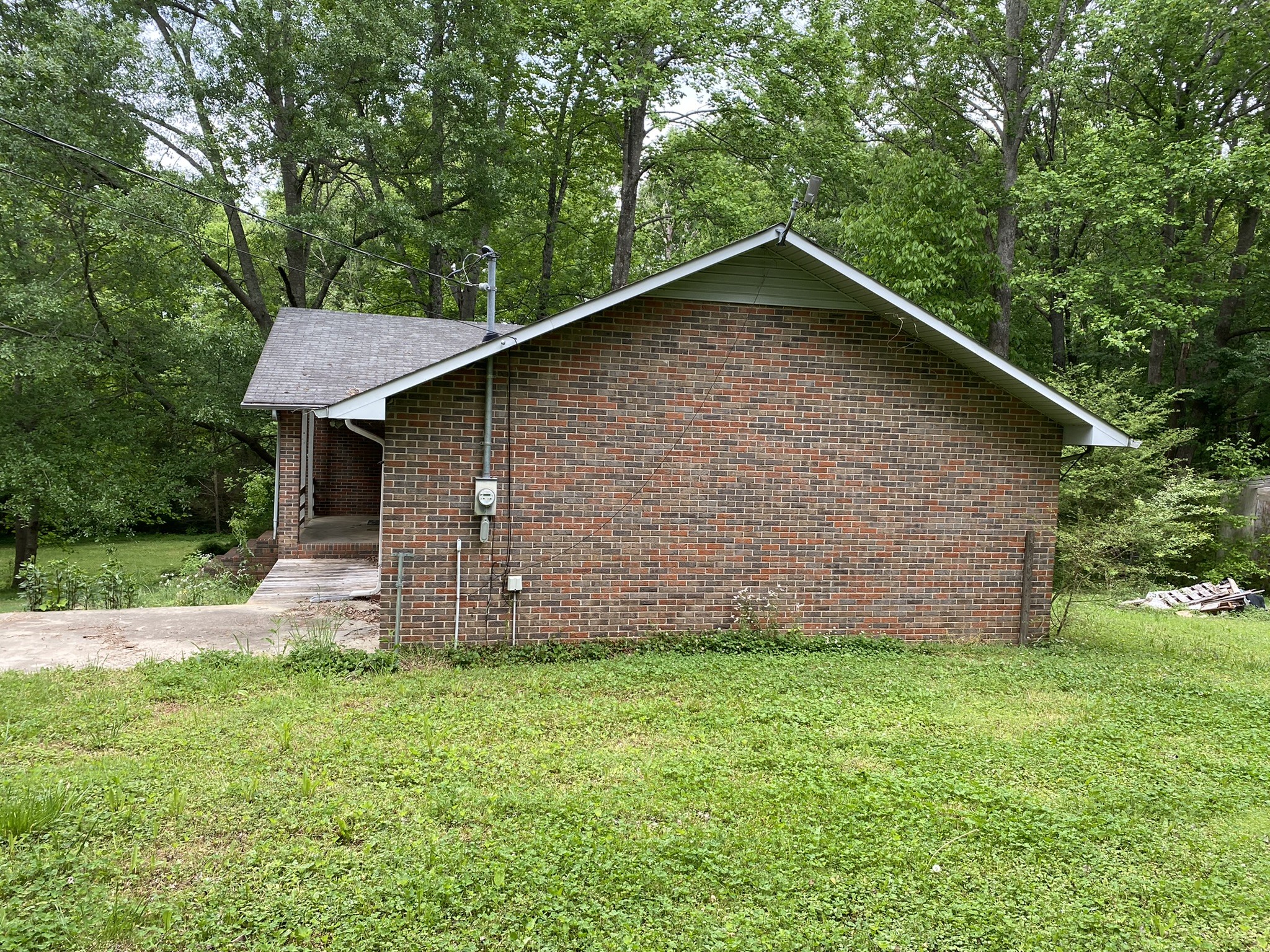 2511 Morris Ferry Bridge Road Winchester, TN 37398 - Photo 2 of 8 Gallery Image 2