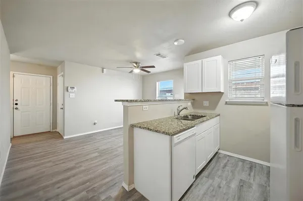 $1,800 | 1317 Village Garden, Azle, TX 76020