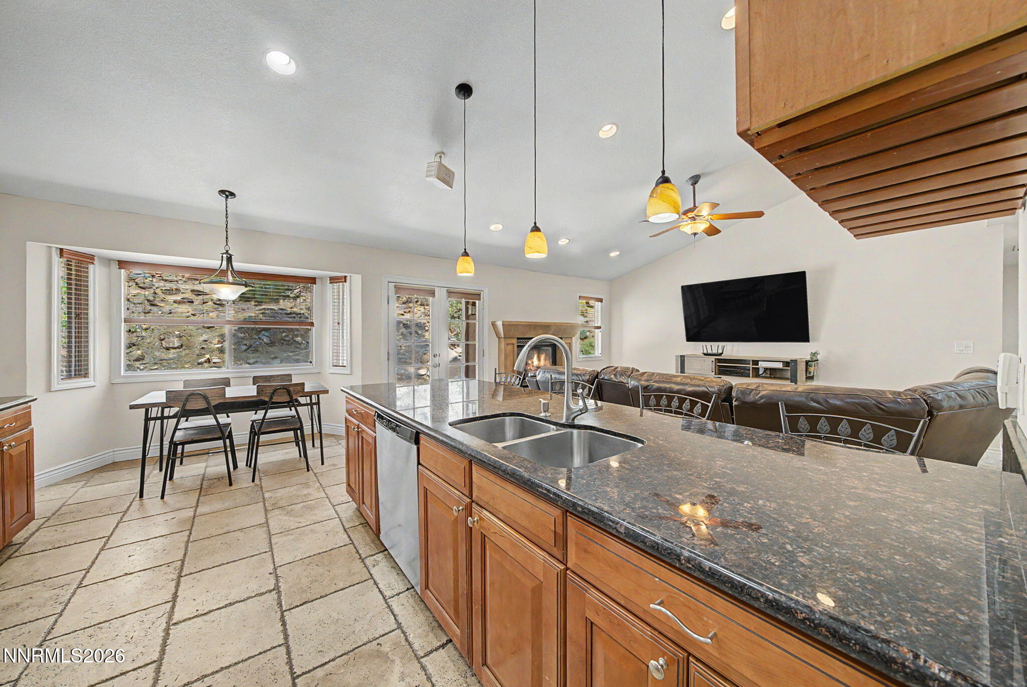340 Cliff View Court Reno, NV 89523 - Photo 7 of 59 17-DSC06018-Edit