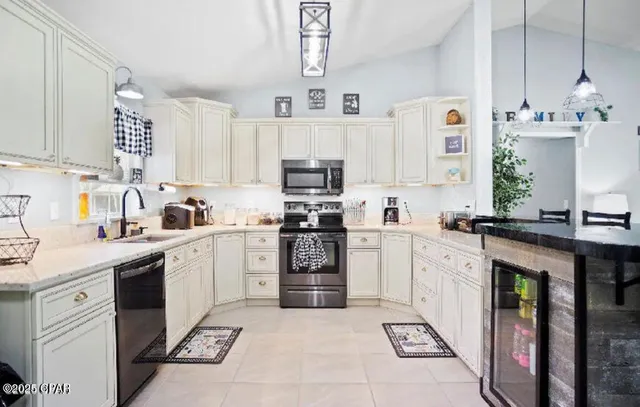 $351,500 | 21382 Northwest Paradise Lane, Altha, FL 32421