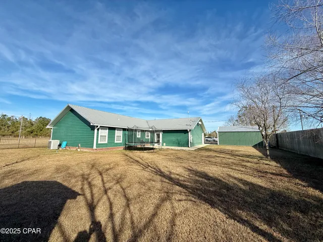 $356,500 | 21382 Northwest Paradise Lane, Altha, FL 32421