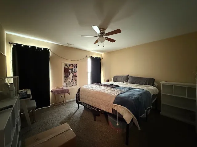 $2,600 | 1030 Turin Drive, Hampshire, IL 60140