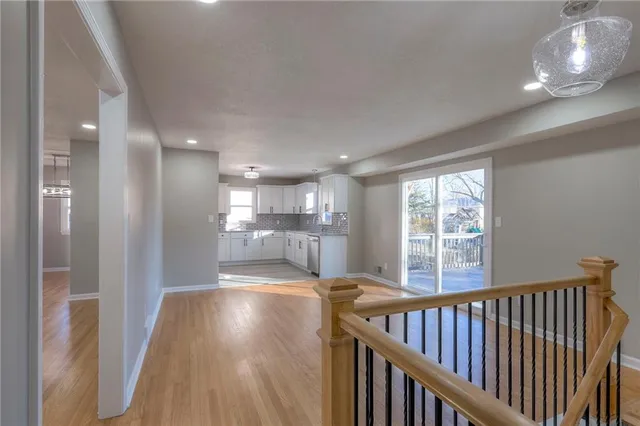 $300,000 | 18303 East 7th Street North, Independence, MO 64056