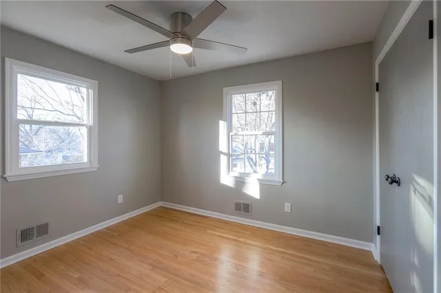 $300,000 | 18303 East 7th Street North, Independence, MO 64056