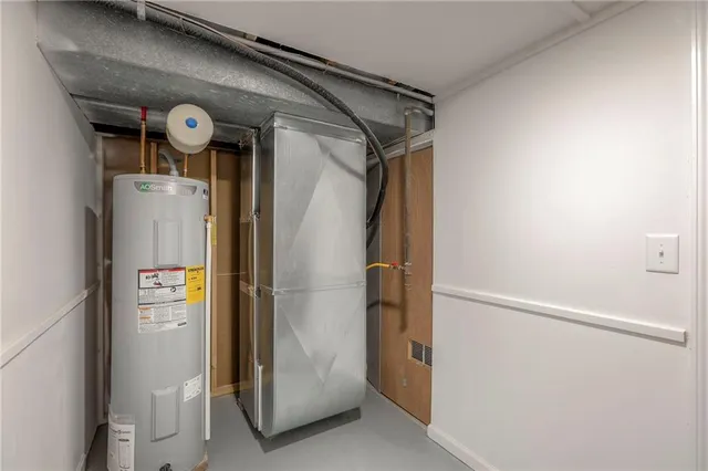 $300,000 | 18303 East 7th Street North, Independence, MO 64056