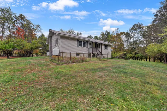 a view of a yard of a house