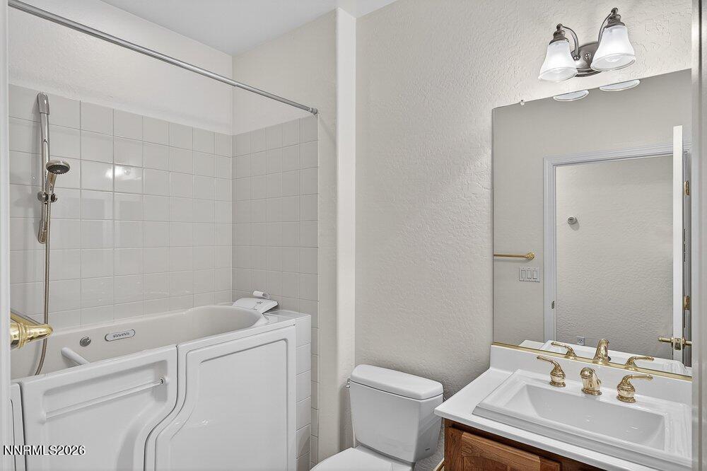 1715 Trail Creek Way Reno, NV 89523 - Photo 17 of 33 020_dsc00052_240