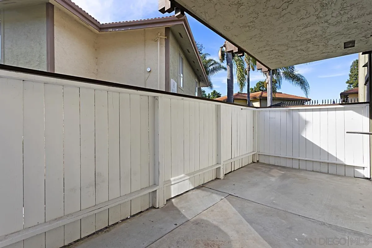 615 Fredricks Avenue, Unit 159 Oceanside, CA 92058 - Photo 23 of 26 a view of entryway