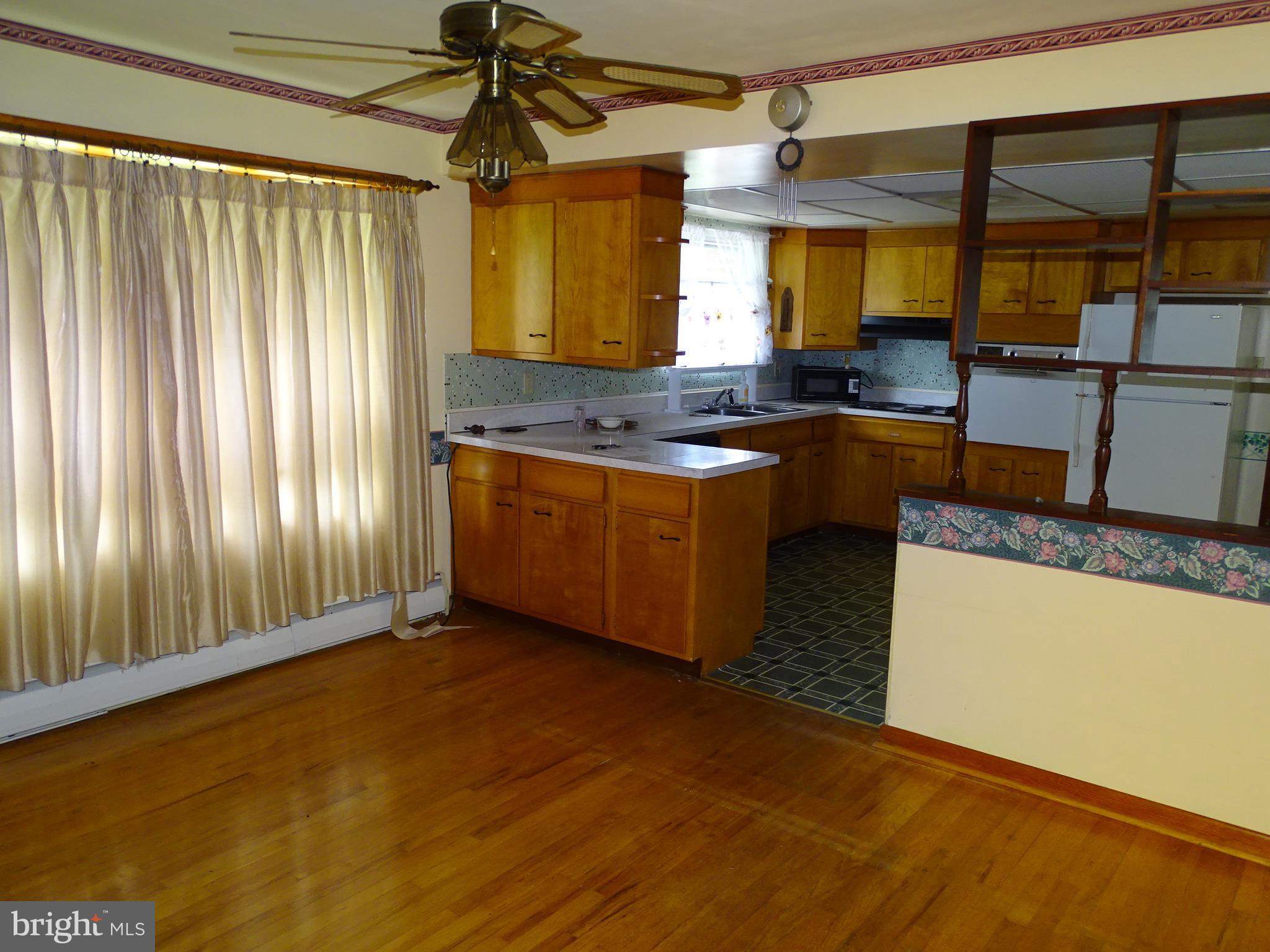175 West Hanover Street Spring Grove, PA 17362 - Photo 18 of 42